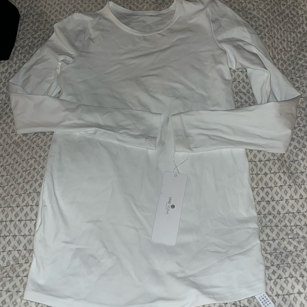 Butterluxe Long Sleeve Maternity Crewneck T-Shirts size small